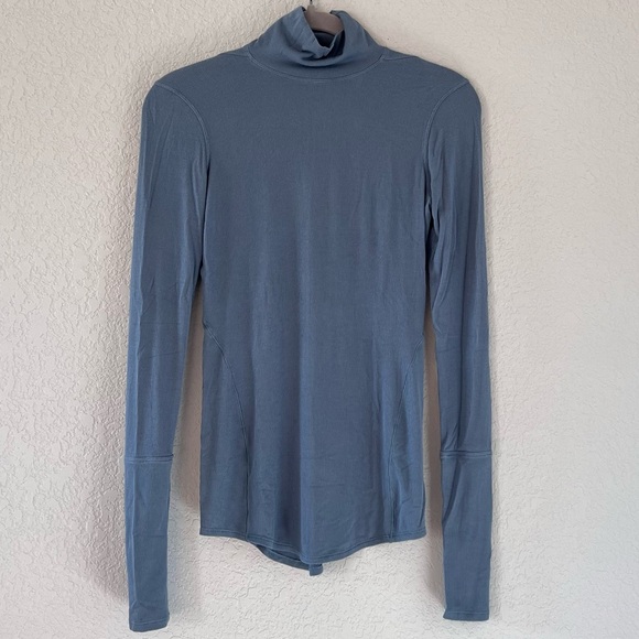 lululemon athletica Tops - Lululemon mock neck ribbed long sleeve shirt